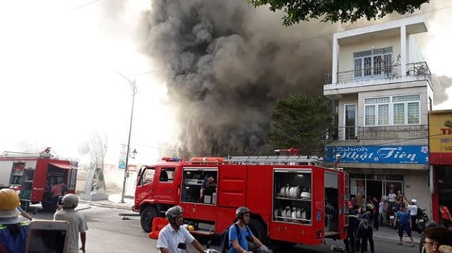 chay quan bar leo noi tieng giua trung tam tp da nang