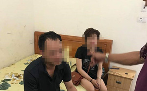 can bo cong an bi bat qua tang vao nha nghi voi vo nguoi khac o ha noi chi vao de noi chuyen