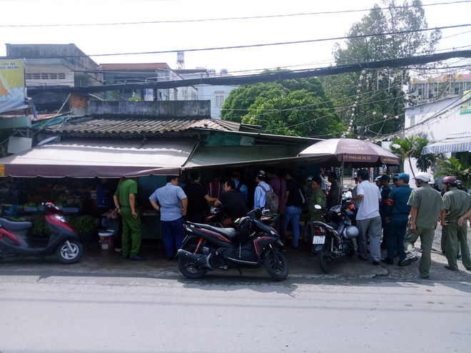 nguoi ban thit cho o sai gon co den 80 90 la cho bi trom hoac bi danh thuoc