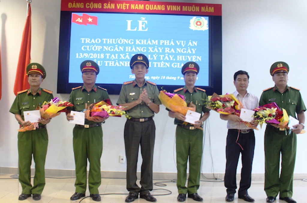 tien giang uong thuoc diet co tu tu nghi pham cuop ngan hang da tu vong