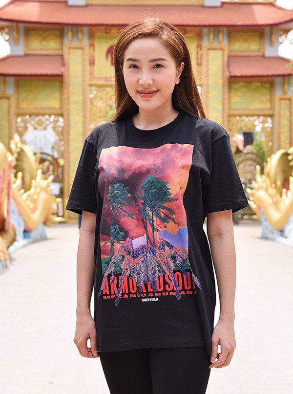bao thy buc xuc noi ve guong mat sung phu khi di cung to nghe