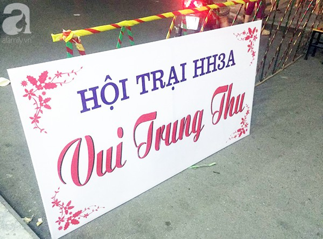 ha noi cu dan chung cu thuc thau dem dung trai cho tre vui trung thu