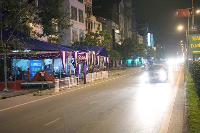 hinh anh tren duong khien cac tai xe boi roi trong ngay cuoi tuan phai di the nao day