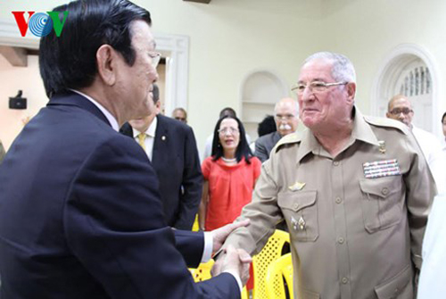 chu tich nuoc vn mai la nguoi anh em chan thanh cua cuba