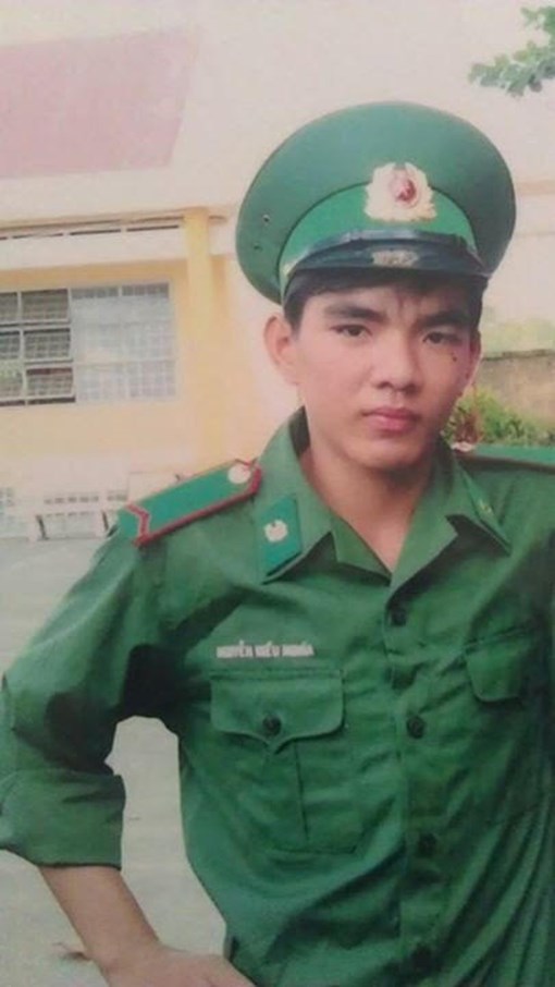 chang trai 23 tuoi dep nhat xom bien thanh ong lao