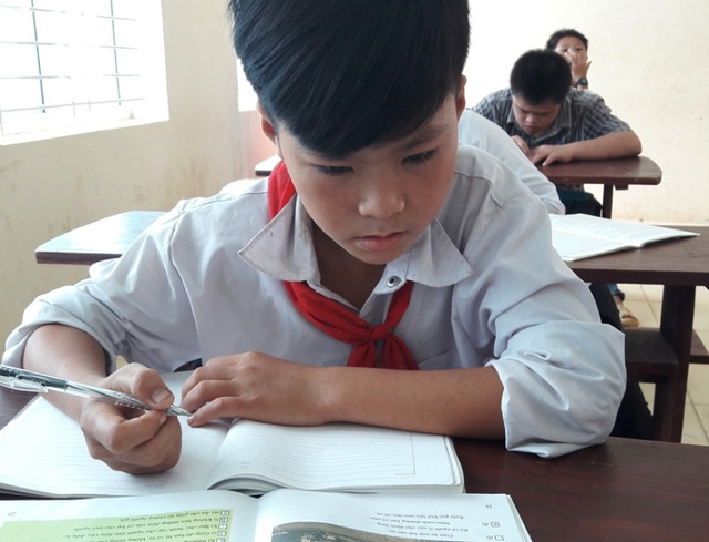 bo con sap chet nha con het gao an con phai nghi hoc thoi