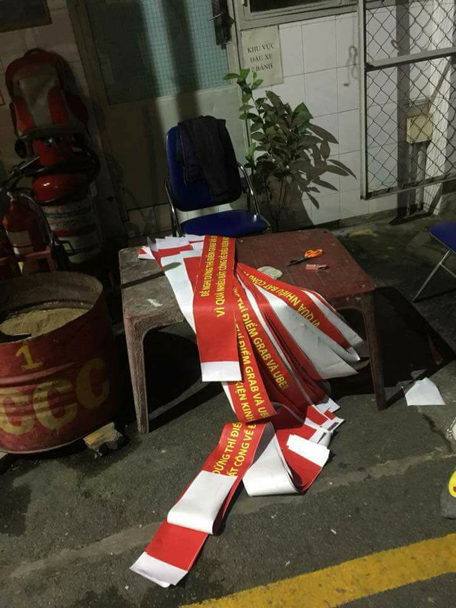 nhieu tai xe vinasun keu goi go bo decal vi khong dong tinh voi khau hieu phan doi uber va grab