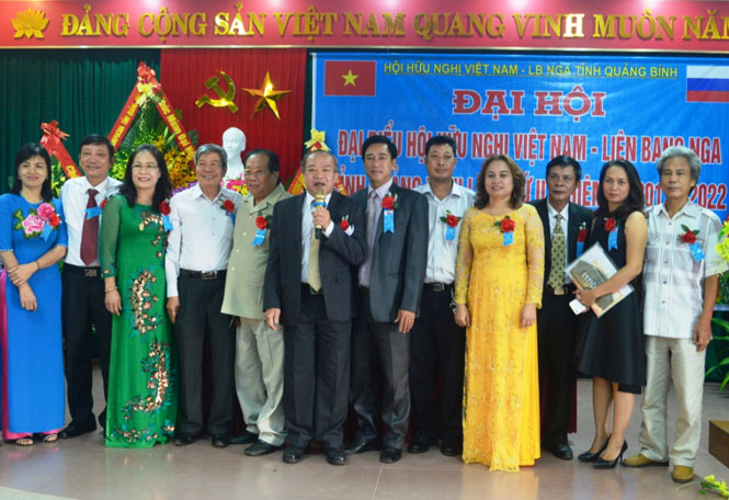 15 uy vien duoc bau vao bch hoi huu nghi viet nga tinh quang binh khoa ii