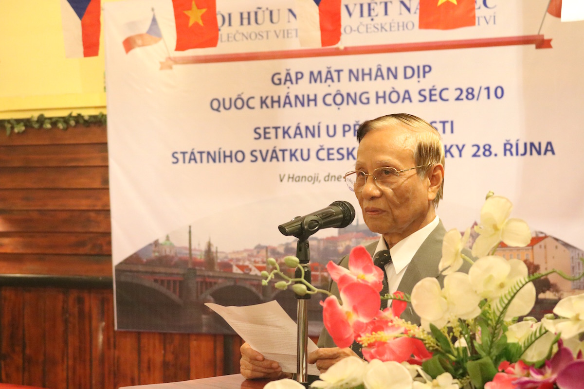 that chat hon tinh huu nghi viet nam cong hoa sec