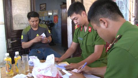 dot kich cua hang xe may phat hien hang loat xe cam co sai quy dinh tren dat co do hue