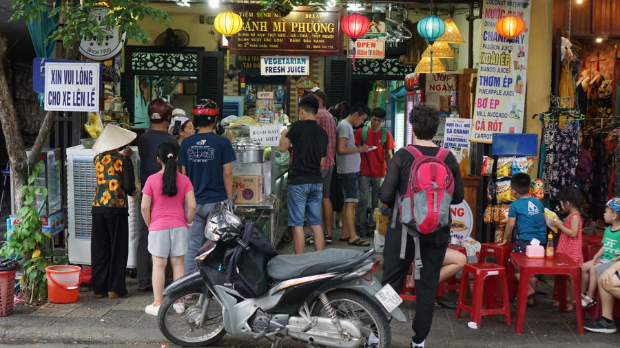 cnn diem danh cac loai banh mi ngon nhat the gioi tai hoi an