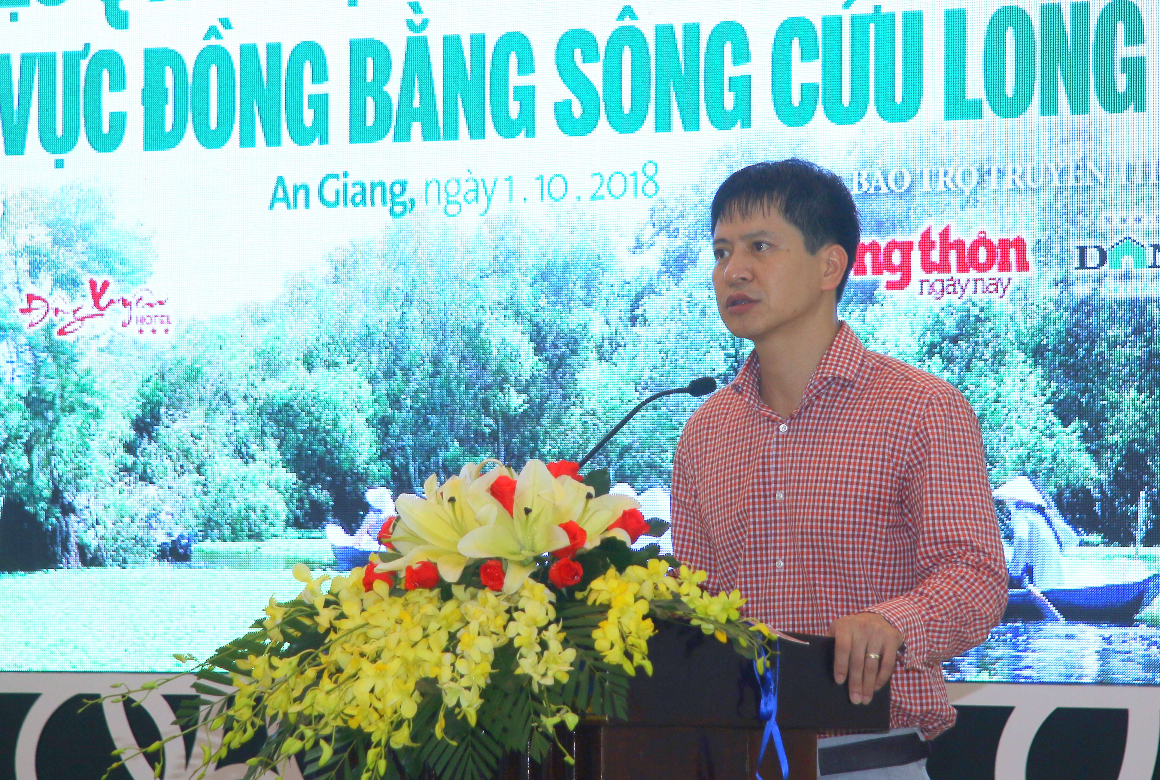 dbscl giai bai toanphat trien du lich gan voi loi ich nong dan