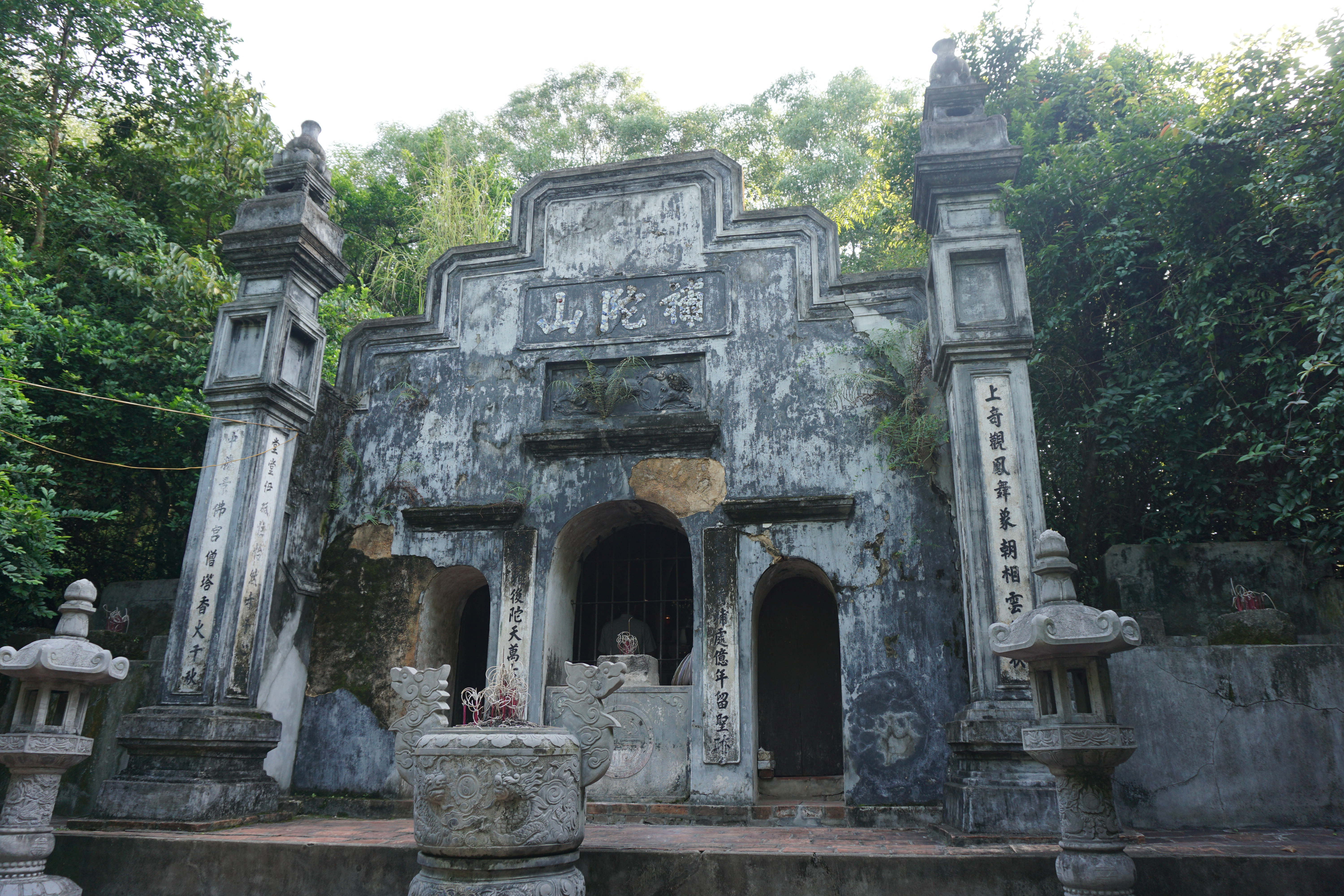 tay yen tu du ky chua bo da noi thoi gian lang dong