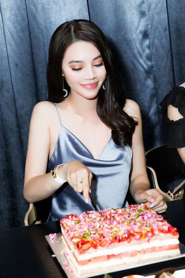 hoa hau tuyen bo cach mat ky duyen giau co noi tieng co nao