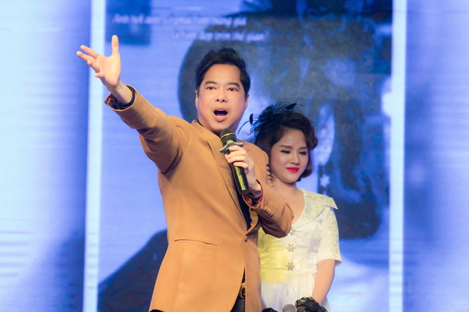 danh ca ngoc son bay ra ha noi chi de chuc mung hoc tro ra album moi