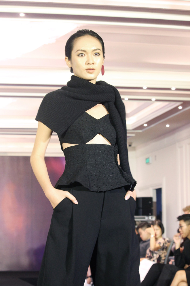 nha thiet ke nguoi anh tham gia su kien thoi trang tai viet nam
