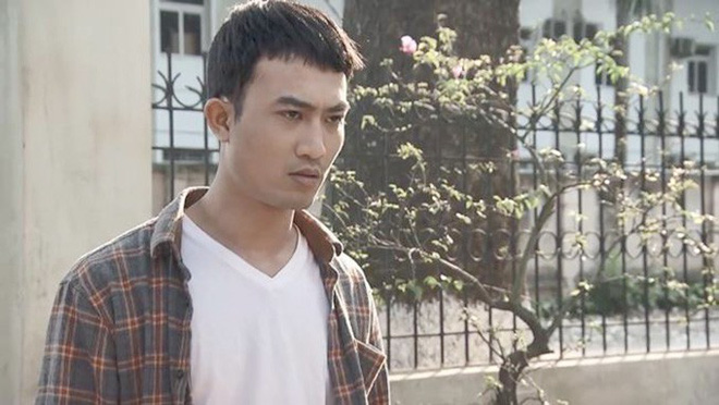 ro ri canh nong bi cat khoi quynh bup be lo clip chung minh canh soai ca con song