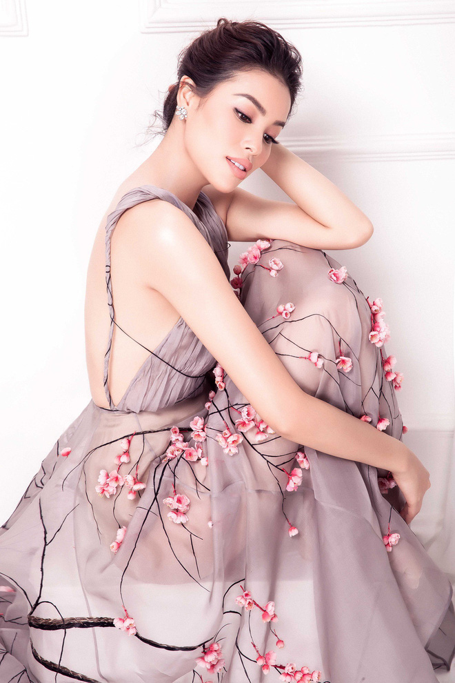 phan ung cua pham huong khi vuong tin don sang my sinh con