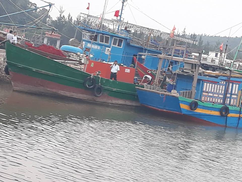 co quan chuc nang da vao cuoc vu con tau khong so bom va nha dau tai cang lach quen