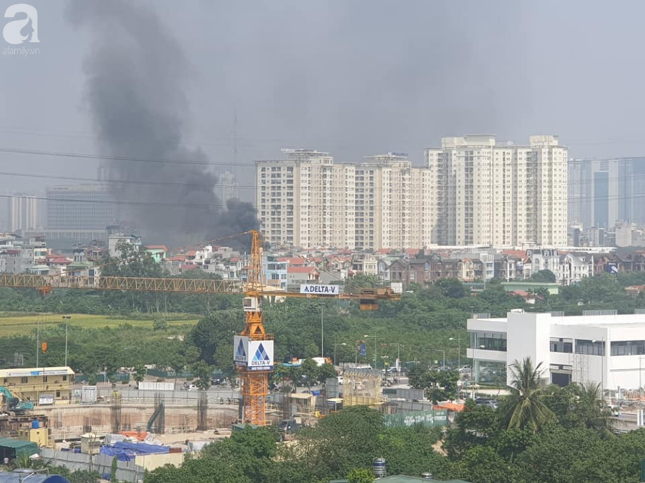 ha noi lua bung chay du doi tai xuong san xuat sofa lan sang nha dan