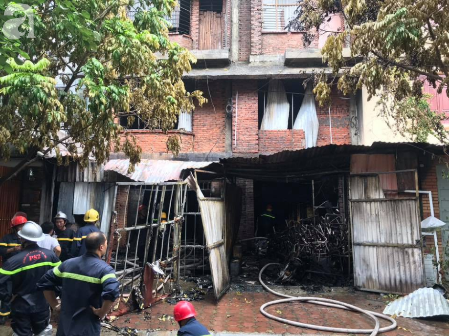 ha noi lua bung chay du doi tai xuong san xuat sofa lan sang nha dan