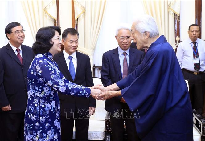 tang cuong giao luu ve van hoa nghe thuat tra dao nhat ban viet nam