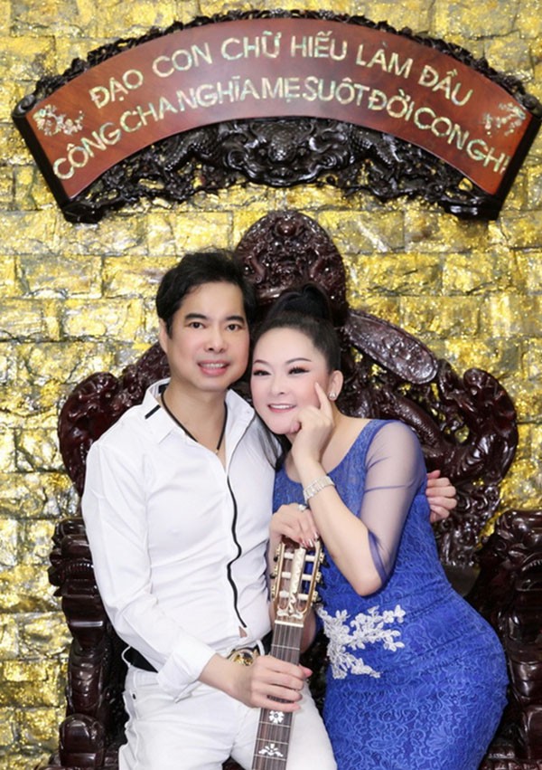 ngoc son giau co nao sau gan 30 nam lam ong hoang nhac sen