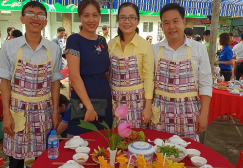 hao hung voi cuoc thi bua com gia dinh cho cong nhan vien chuc lao dong