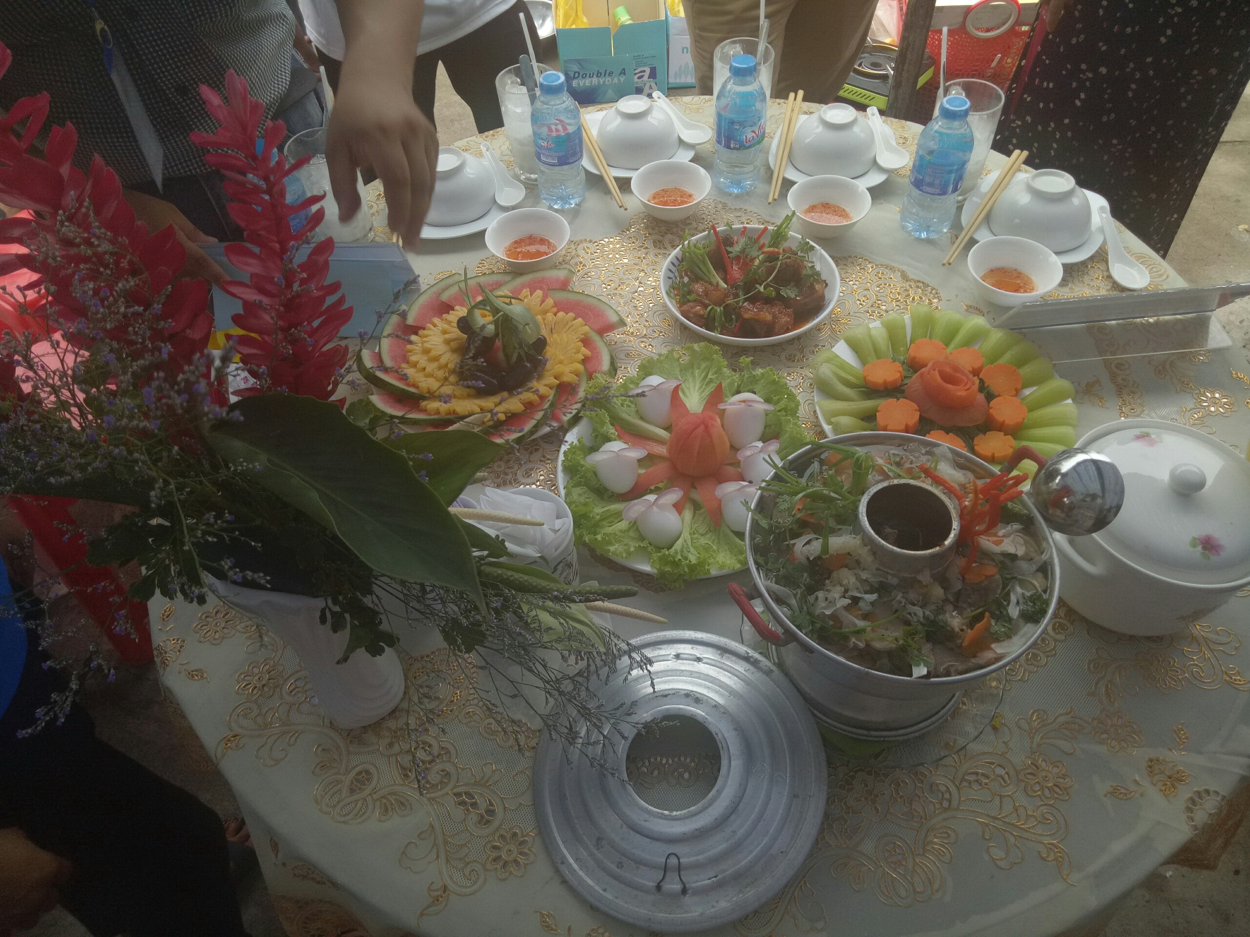hao hung voi cuoc thi bua com gia dinh cho cong nhan vien chuc lao dong