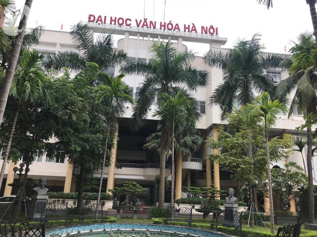 vu be so sinh roi o chung cu linh dam thay co va cac ban khong biet nu sinh dang mang bau