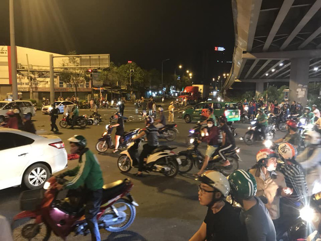 danh tinh nu tai xe bmw tong vang hang loat xe may o nga tu hang xanh