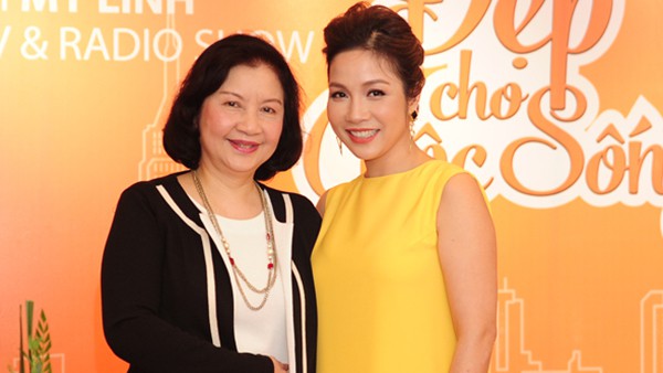 Chân dung mẹ chồng nổi tiếng một thời của ca sĩ Mỹ Linh chan dung me chong noi tieng mot thoi cua ca si my linh