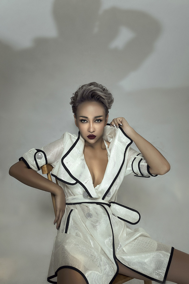 ca si xau la thao trang thua nhan phau thuat tham my