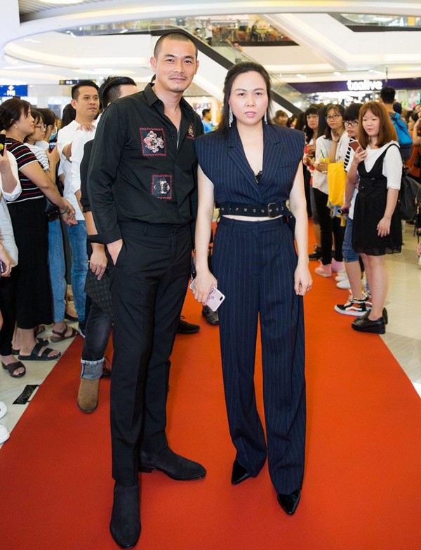 nhan sac nguoi phu nu giau co hon tuoi duoc quach ngoc ngoan goi la vo