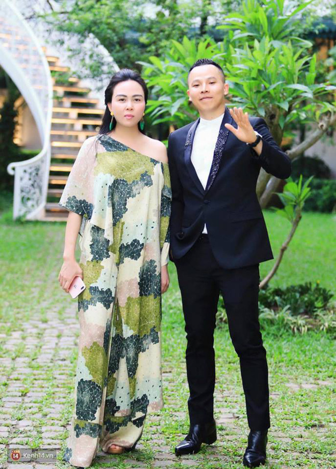 nhan sac nguoi phu nu giau co hon tuoi duoc quach ngoc ngoan goi la vo