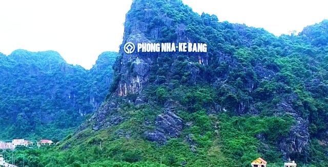 chiem nguong hang vom hang gieng vooc moi khai thac tai quang binh