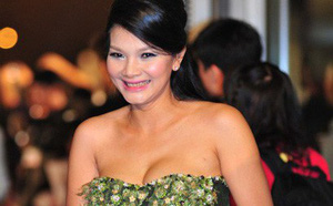 cuoc song co cuc cua hai me con duoc menh danh la nu hoang canh nong