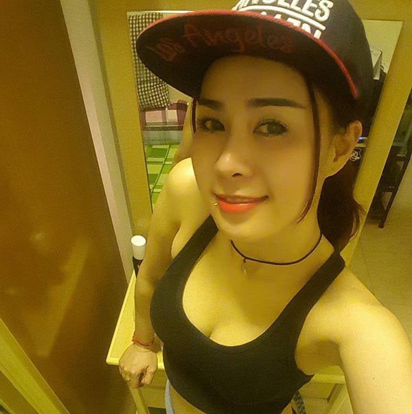 hinh anh sexy hiem hoi cua ban gai hung thuan dat phuong nam