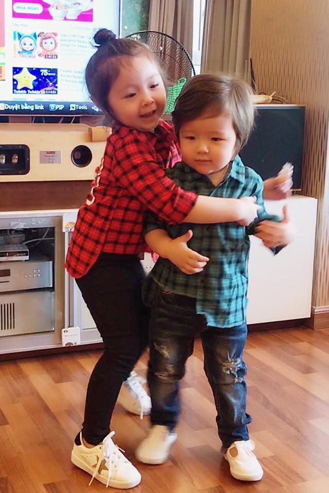 can canh khong gian song thoang dang yen binh cua hot girl elly tran