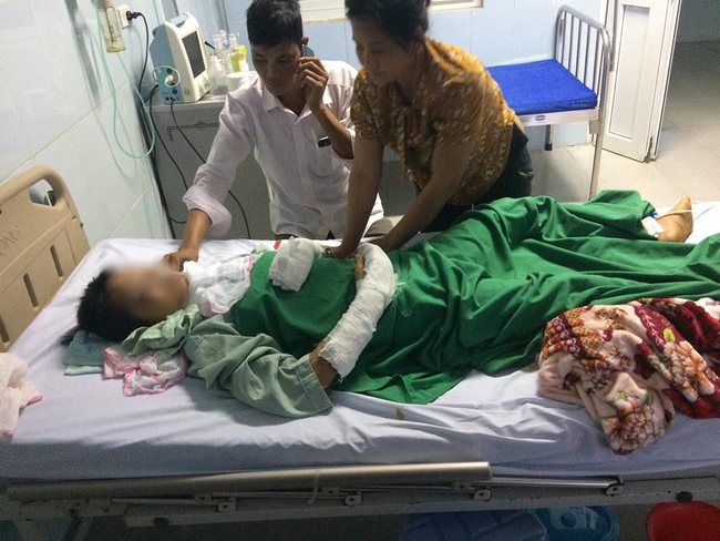 vu doi tuong 13 tuoi cuong hiep cat co thieu nu 14 tuoi nha sat nhau co ho hang xa choi voi nhau tu be