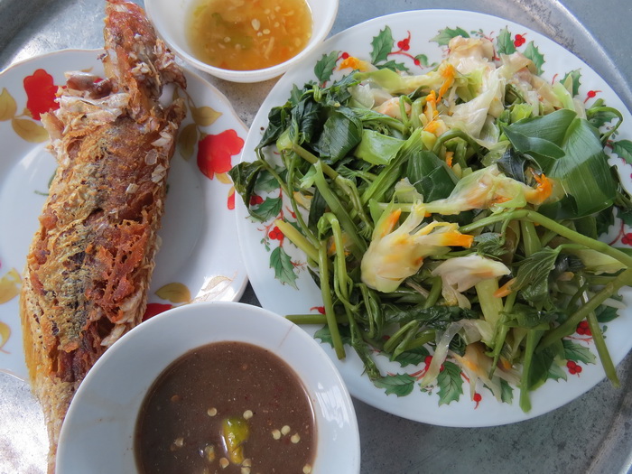 quen doi voi rau nghe sa huynh