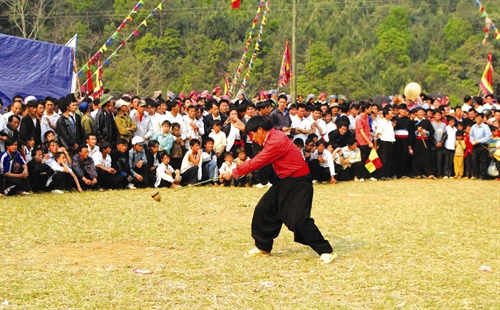 hanh trinh 247 khach san hue lan thu 3 lien tiep duoc vinh danh tren bao nuoc ngoai