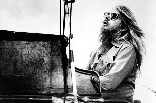 huyen thoai nhac rockn roll leon russell qua doi
