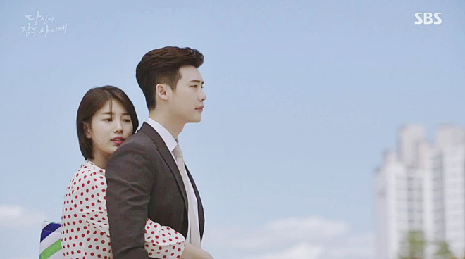 lee jong suk dinh chay tron cung suzy nhung khong thanh dung truoc nguy co xin thoi viec