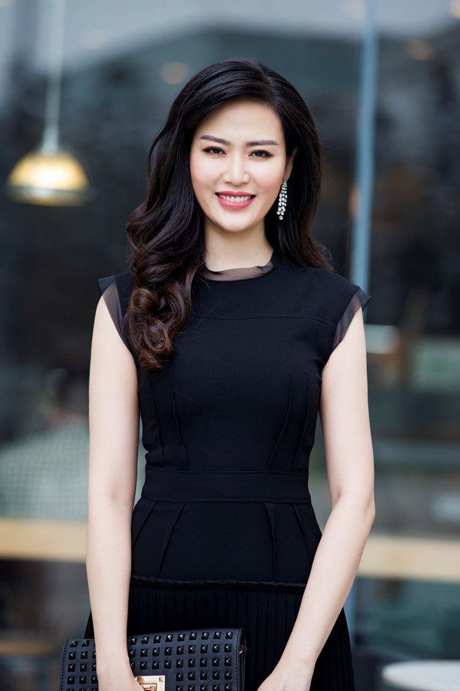 tu phat ngon gay soc cua a hau hoang my den nhung lan va mieng gay sieu bao cua cac hoa hau a hau viet