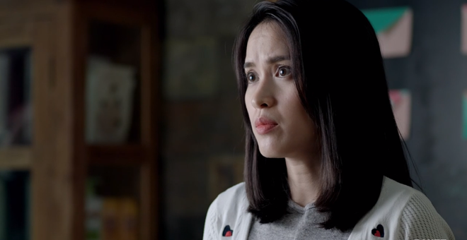 glee angela phuong trinh bi duoi khoi doi co vu vi bung bau bat dau lo ro