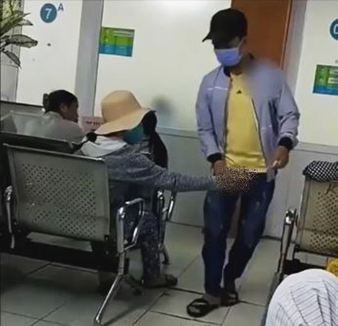 nguoi phu nu bien thai ngang nhien so vung nhay cam cua nhieu dan ong ngay trong benh vien