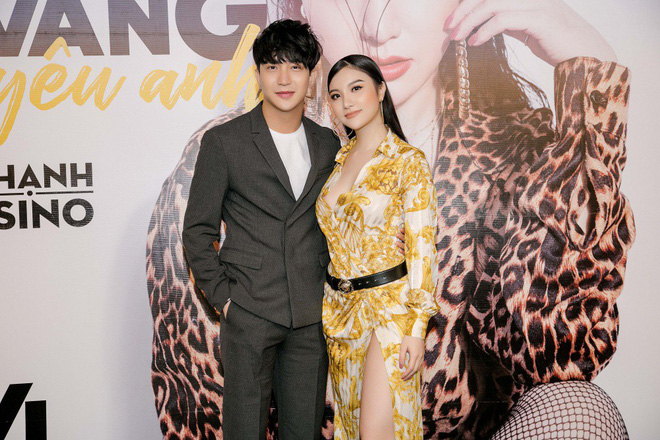 tuan hung va vo con vao sai gon chuc mung hanh sino ra mv moi