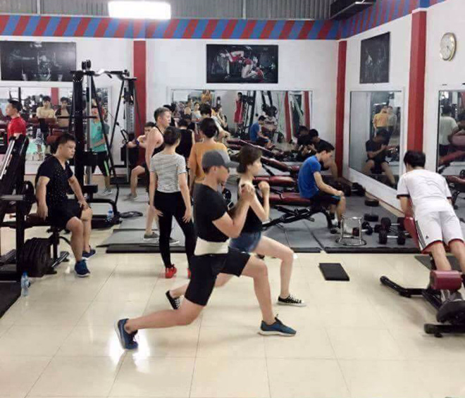 ha noi chay phong tap gym hien truong nong nac mui xang