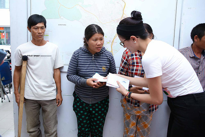 trang tran ngoc thanh tam ban do hieu lay tien ho tro dan ngheo sau bao damrey